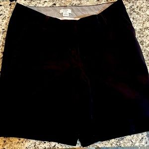 Crown & Ivy black Bermuda shorts